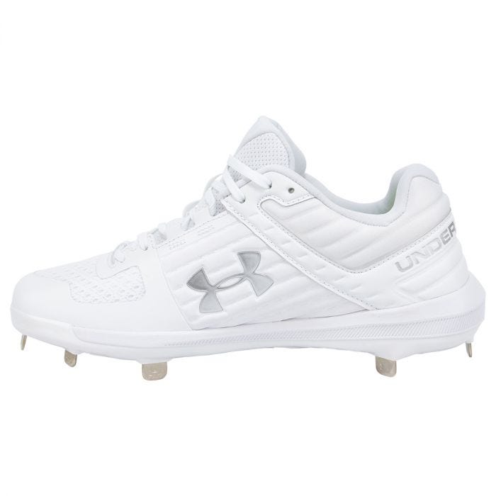 under armour metal baseball cleats